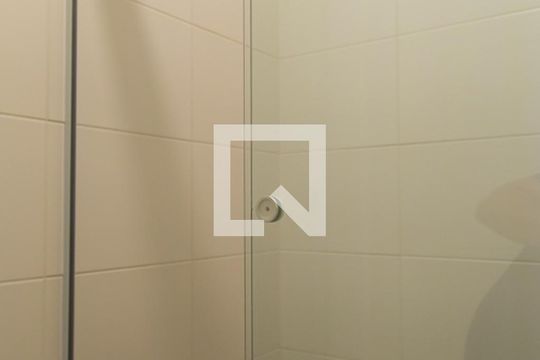 Banheiro de apartamento para alugar com 2 quartos, 56m² em Vila Paulista, São Paulo
