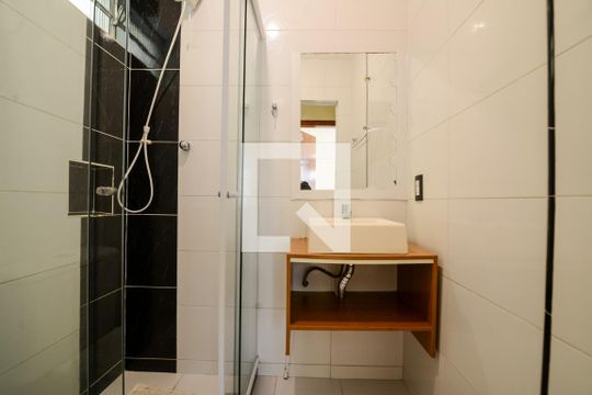 Banheiro Social de apartamento à venda com 2 quartos, 82m² em Tijuca, Rio de Janeiro