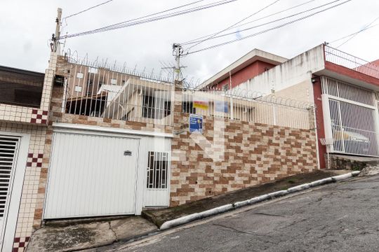 Fachada de casa à venda com 5 quartos, 185m² em Casa Verde Alta, São Paulo