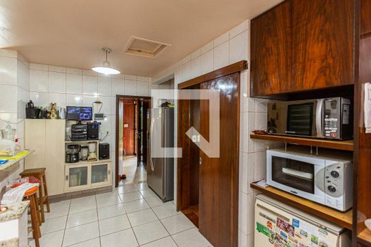 Cozinha de casa à venda com 5 quartos, 277m² em Vila Nova, Novo Hamburgo