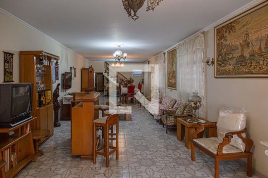 Sala de casa à venda com 4 quartos, 246m² em Bela Vista, São Paulo