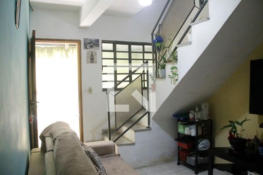 Sala de casa à venda com 3 quartos, 177m² em Vila Palmares, Santo André