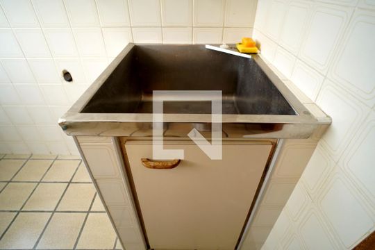 Área de Serviço de apartamento para alugar com 2 quartos, 95m² em Jardim Vergueiro, Sorocaba
