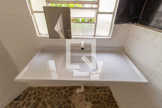Kitnet de casa para alugar com 1 quarto, 25m² em Liberdade, São Paulo