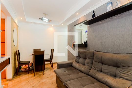 Sala de apartamento para alugar com 2 quartos, 47m² em Ponte Grande, Guarulhos