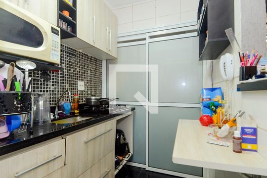 Cozinha de apartamento para alugar com 2 quartos, 47m² em Ponte Grande, Guarulhos