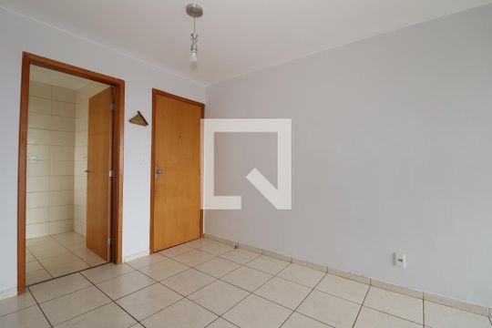 Sala de apartamento para alugar com 3 quartos, 66m² em Samambaia Norte (samambaia), Brasília