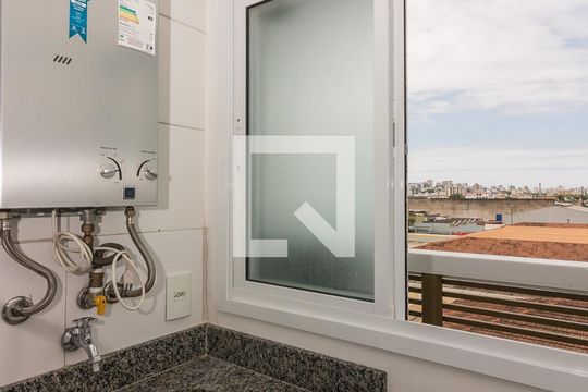 Cozinha e Área de Serviço de apartamento à venda com 2 quartos, 66m² em São Geraldo, Porto Alegre