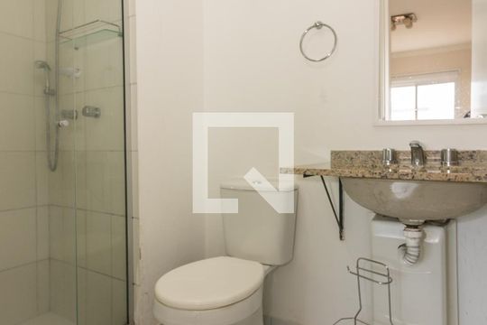Quarto Suíte - Banheiro de apartamento à venda com 2 quartos, 66m² em São Geraldo, Porto Alegre