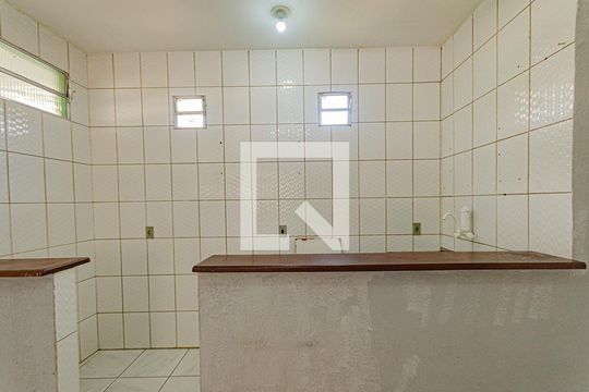 Cozinha de apartamento para alugar com 1 quarto, 32m² em Cidade Nova, Salvador