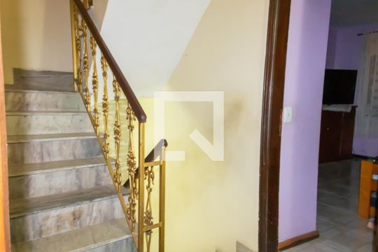 Escada de casa à venda com 3 quartos, 289m² em Engenho de Dentro, Rio de Janeiro