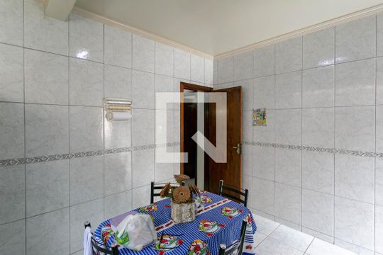 Cozinha de casa à venda com 3 quartos, 120m² em Planalto, Belo Horizonte