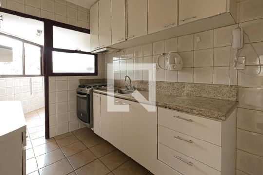 Cozinha  de apartamento à venda com 3 quartos, 85m² em Chácara São Luis, Guarulhos