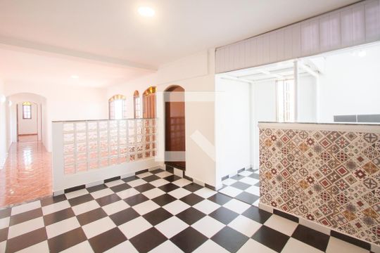 Cozinha de casa para alugar com 2 quartos, 110m² em Vila das Belezas, São Paulo