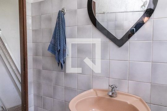 Lavabo de casa à venda com 4 quartos, 330m² em Vila Buenos Aires, São Paulo