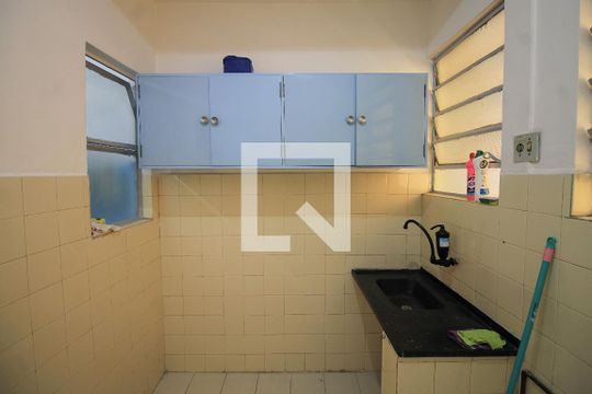 Cozinha de apartamento à venda com 1 quarto, 30m² em Bela Vista, São Paulo