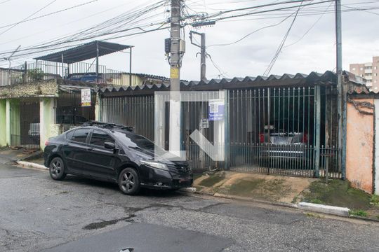 Fachada de casa à venda com 5 quartos, 130m² em Vila Santa Maria, São Paulo