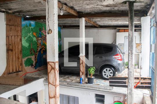 Garagem de casa à venda com 5 quartos, 130m² em Vila Santa Maria, São Paulo