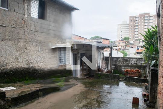 Quintal de casa à venda com 5 quartos, 130m² em Vila Santa Maria, São Paulo