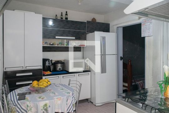 Cozinha casa 1 de casa à venda com 5 quartos, 130m² em Vila Santa Maria, São Paulo