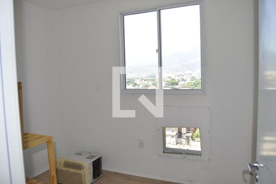 Quarto 1 de apartamento à venda com 2 quartos, 47m² em Del Castilho, Rio de Janeiro
