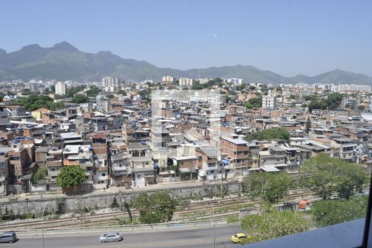 Vista de apartamento à venda com 2 quartos, 47m² em Del Castilho, Rio de Janeiro