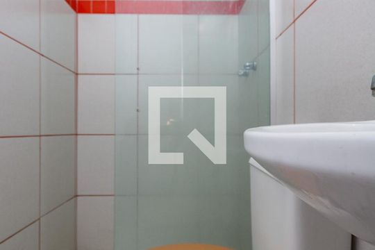 Banheiro Kitnet 1 de casa à venda com 12 quartos, 400m² em Bonfim, Belo Horizonte