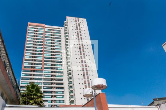 Fachada de apartamento à venda com 1 quarto, 43m² em Jardim Aeroporto, São Paulo
