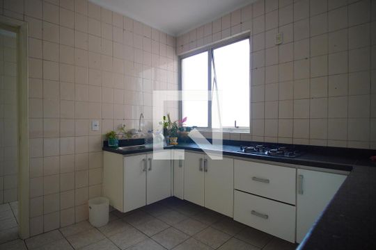 Cozinha de apartamento à venda com 3 quartos, 100m² em Vila Rosa, Novo Hamburgo