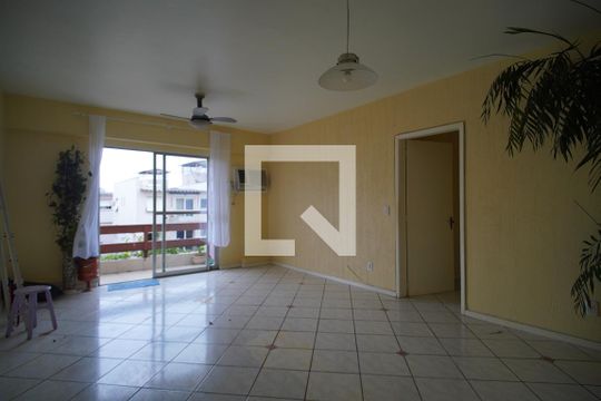 Apartamento à venda com 3 quartos, 100m² em Vila Rosa, Novo Hamburgo