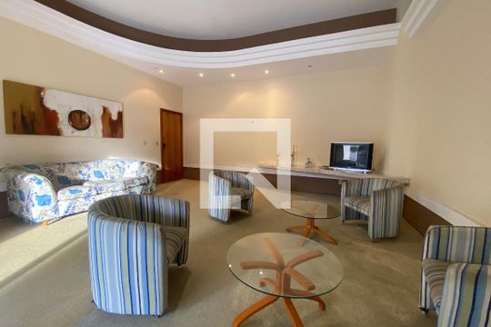 Sala de TV de apartamento para alugar com 1 quarto, 55m² em Barra, Salvador