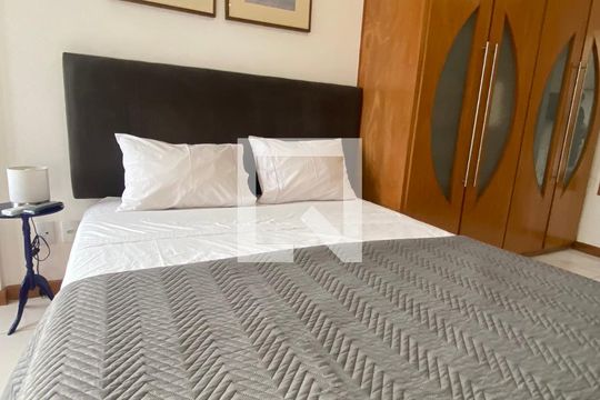 Suíte de apartamento para alugar com 1 quarto, 55m² em Barra, Salvador