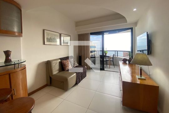 Apartamento para alugar com 1 quarto, 55m² em Barra, Salvador