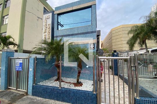 Fachada de apartamento para alugar com 1 quarto, 55m² em Barra, Salvador