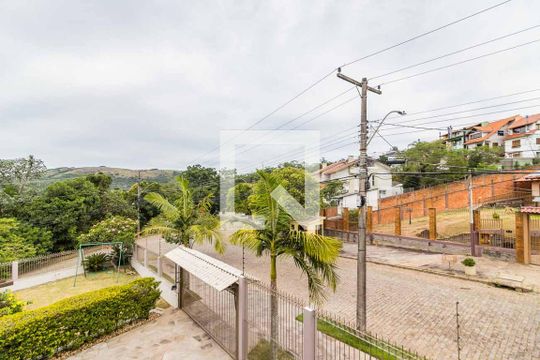 Vista de casa à venda com 4 quartos, 296m² em Espírito Santo, Porto Alegre