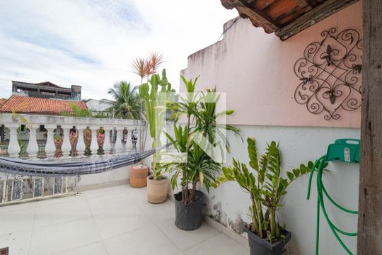 Varanda de casa para alugar com 1 quarto, 45m² em Curicica, Rio de Janeiro
