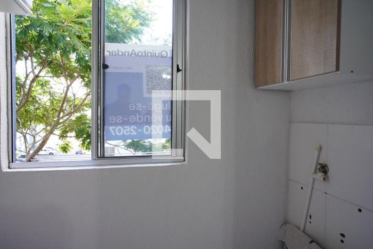 Cozinha de apartamento à venda com 2 quartos, 45m² em Rubem Berta, Porto Alegre