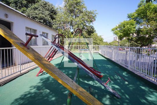 Área comum - Playground de apartamento à venda com 2 quartos, 45m² em Rubem Berta, Porto Alegre