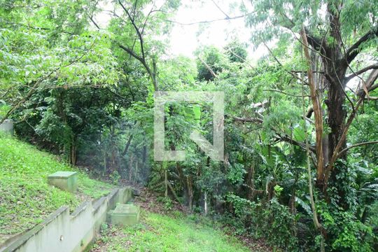 Vista do quarto 1  de apartamento para alugar com 2 quartos, 55m² em Jardim Caiapiá, Cotia