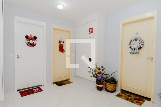 Hall de Entrada de apartamento para alugar com 2 quartos, 49m² em Ponte Grande, Guarulhos
