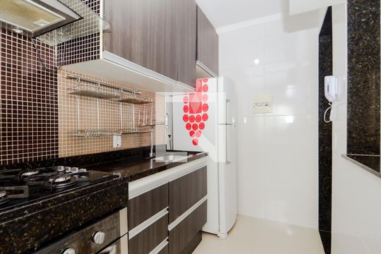 Cozinha de apartamento para alugar com 2 quartos, 49m² em Ponte Grande, Guarulhos