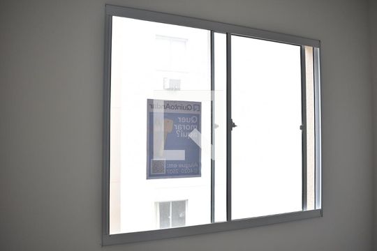 Detalhe da Sala de apartamento para alugar com 2 quartos, 43m² em Campo Grande, Rio de Janeiro