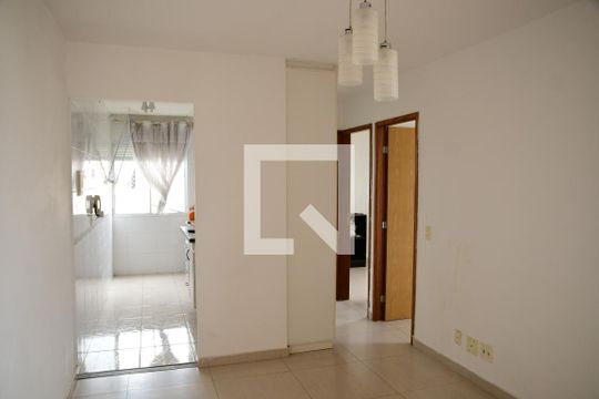 Apartamento para alugar com 2 quartos, 62m² em Jardim Ísis, Cotia