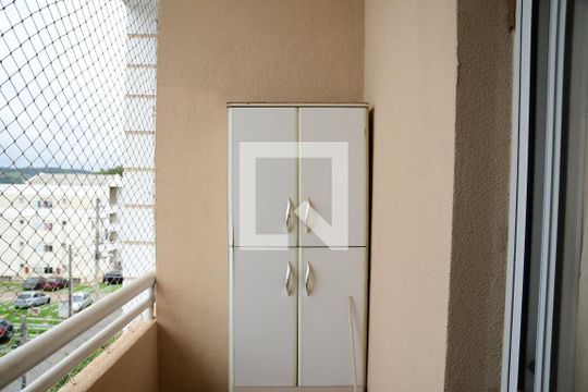 Sacada de apartamento para alugar com 2 quartos, 62m² em Jardim Ísis, Cotia