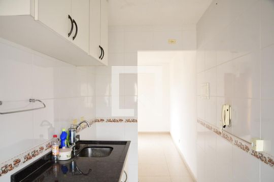 Cozinha e Área de Serviço de apartamento para alugar com 2 quartos, 62m² em Jardim Ísis, Cotia