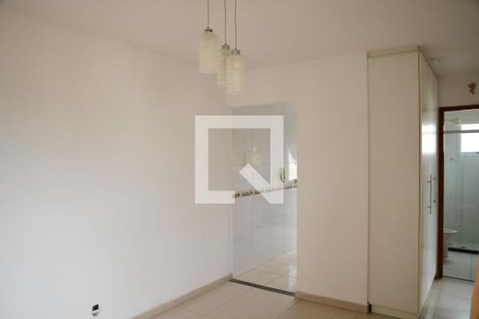Sala de apartamento para alugar com 2 quartos, 62m² em Jardim Ísis, Cotia