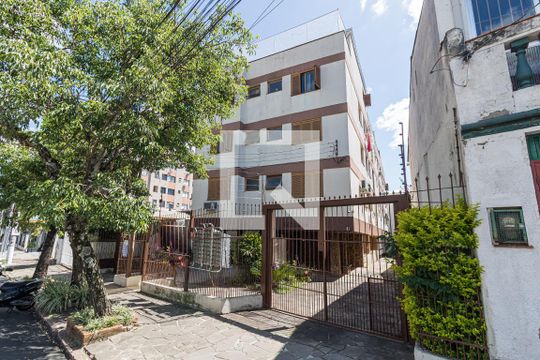 Fachada do Prédio de apartamento à venda com 1 quarto, 107m² em Santana, Porto Alegre