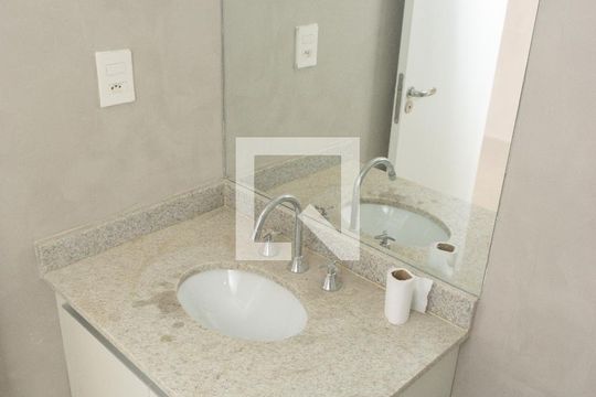 Banheiro de apartamento à venda com 1 quarto, 23m² em Consolação, São Paulo