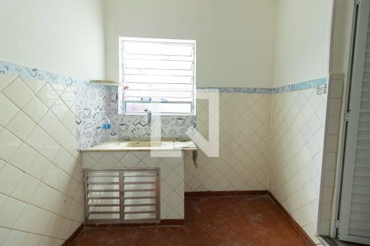 Cozinha de casa para alugar com 1 quarto, 36m² em Vila Regente Feijó, São Paulo