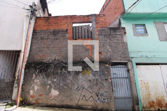 Fachada de casa para alugar com 2 quartos, 50m² em Vila Sao Pedro, São Paulo